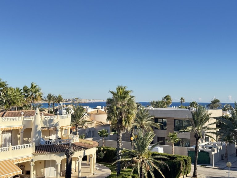 Villa for Sale in Cabo Roig, Alicante 25