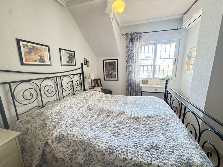 Apartment for Sale in Los Altos, Alicante 12