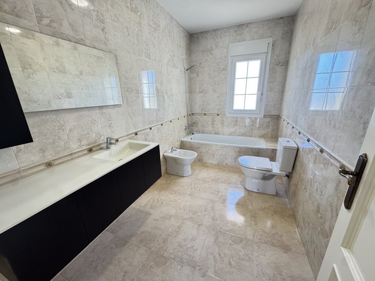 Villa for Sale in Cabo Roig, Alicante 14