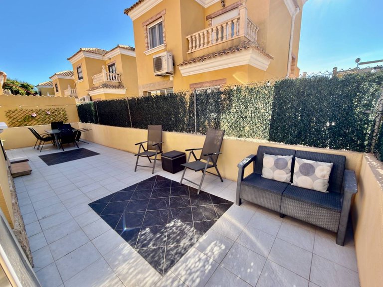 Villa for Sale in Guardamar Del Segura, Alicante 26
