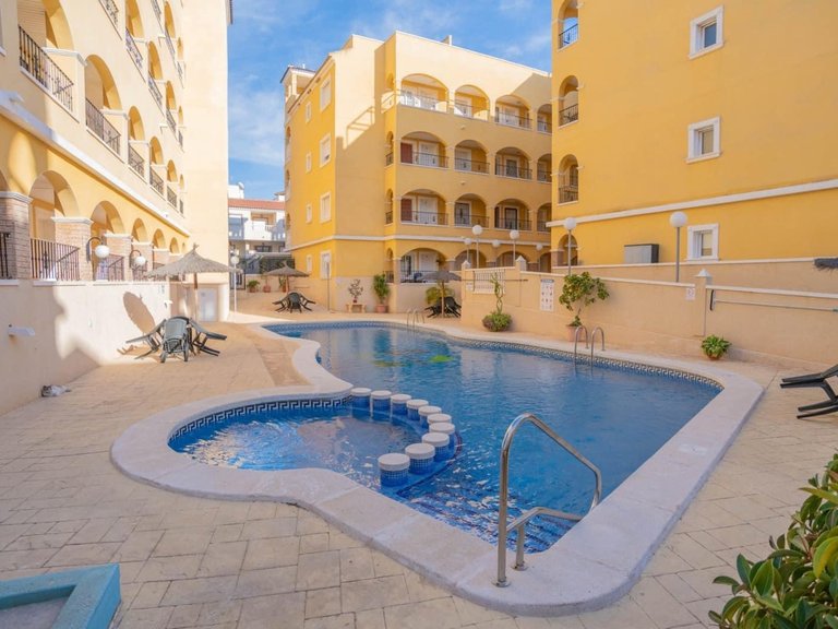 Apartment for Sale in Algorfa, Alicante 28