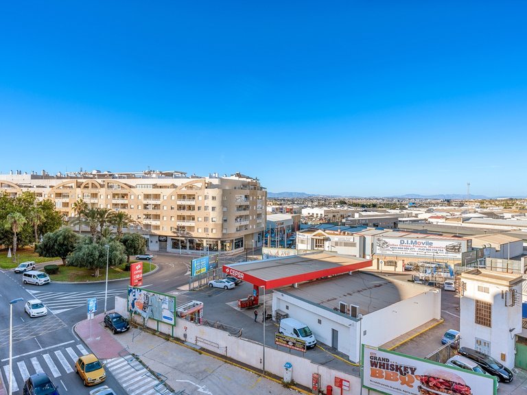 Apartment for Sale in Torrevieja, Alicante 18