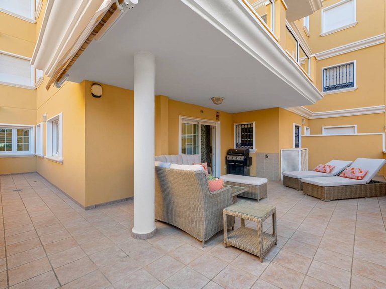 Apartment for Sale in Cabo Roig, Alicante 20