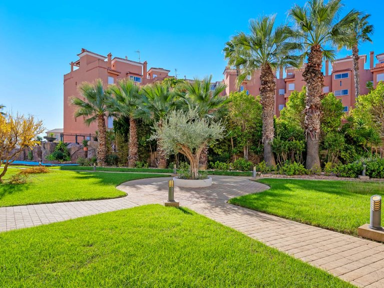 Apartment for Sale in Cabo Roig, Alicante 22
