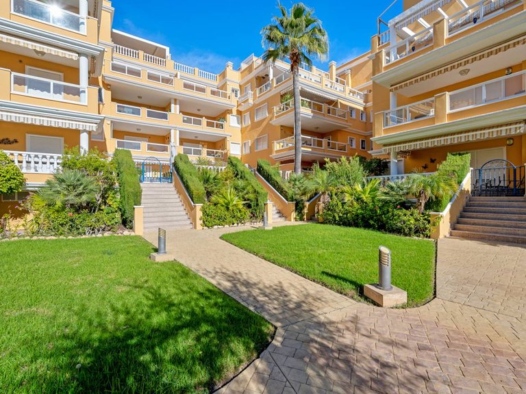 Apartment for Sale in Cabo Roig, Alicante 23