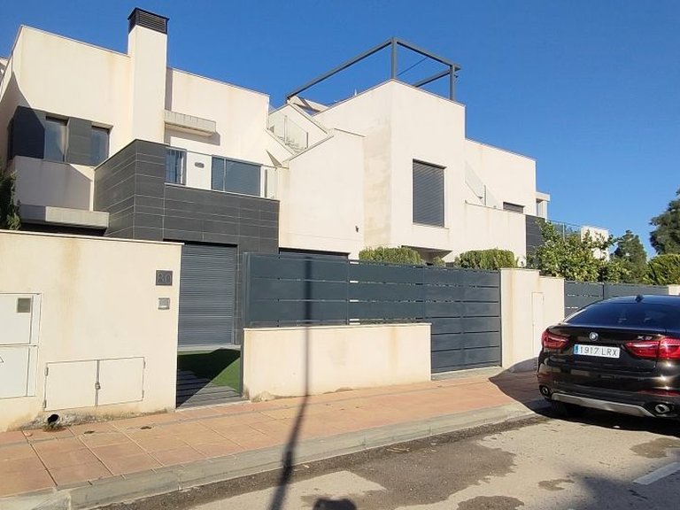 Villa for Sale in Los Alcazares, Murcia 25