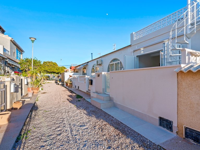 Town House for Sale in Torrevieja, Alicante 26