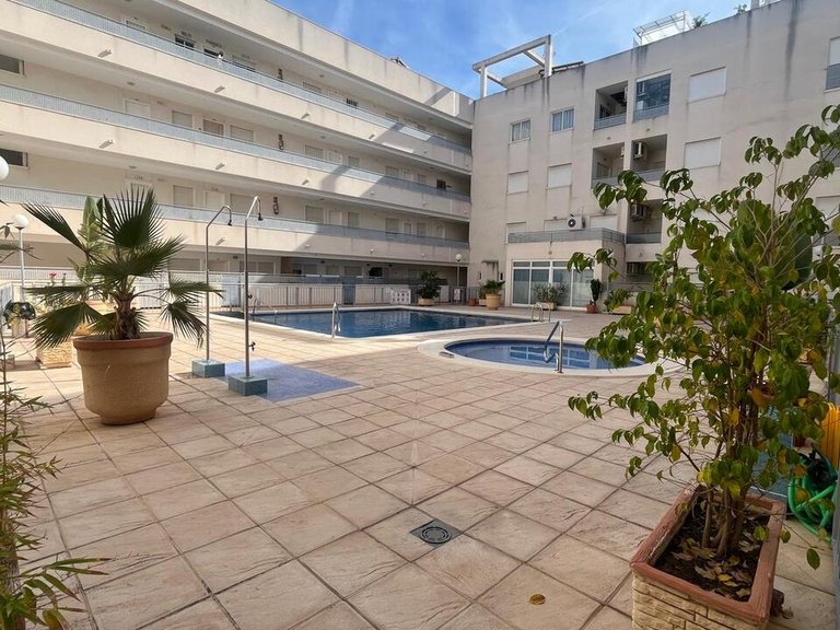 Apartment for Sale in Almoradi, Alicante 29