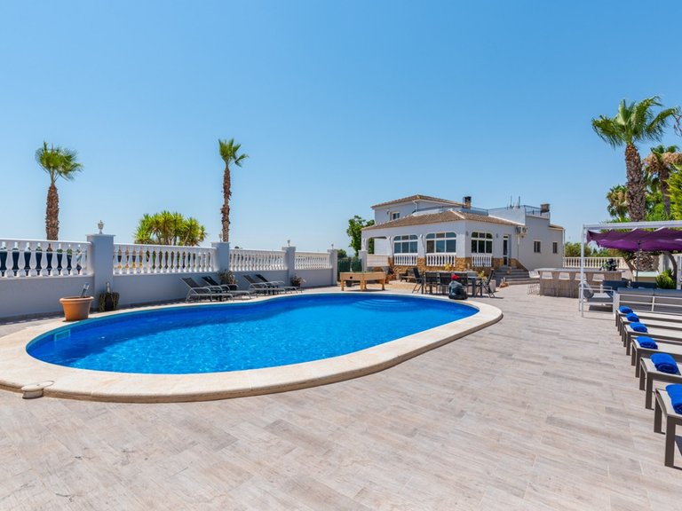 Country House for Sale in Catral, Alicante 1