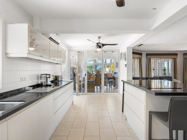 Country House for Sale in Catral, Alicante 9