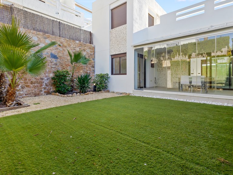 Villa for Sale in Algorfa, Alicante 3