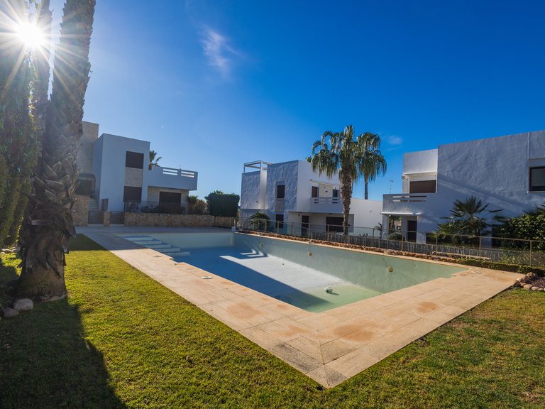 Villa for Sale in Algorfa, Alicante 49