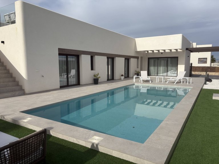 Villa for Sale in Algorfa, Alicante 2