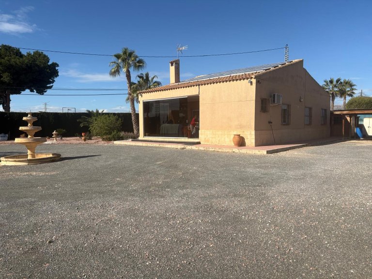 Villa for Sale in Albatera, Alicante 46