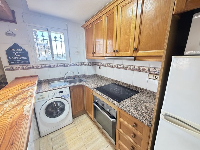 Town House for Sale in Villamartin, Alicante 6