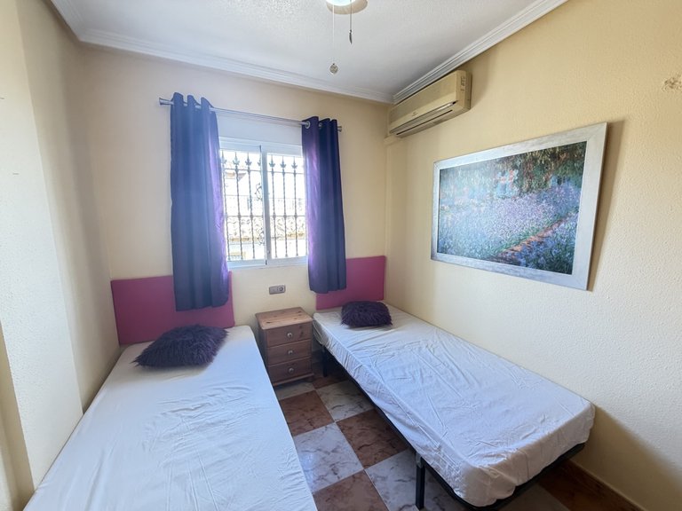 Town House for Sale in Villamartin, Alicante 9