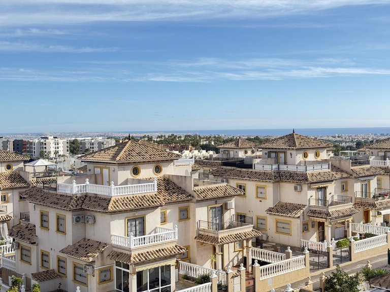 Town House for Sale in Villamartin, Alicante 18