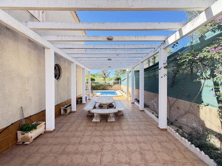 Villa for Sale in Villamartin, Alicante 7