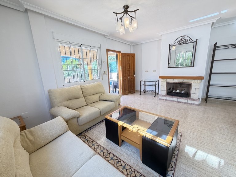 Villa for Sale in Villamartin, Alicante 12