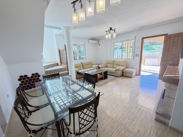 Villa for Sale in Villamartin, Alicante 13