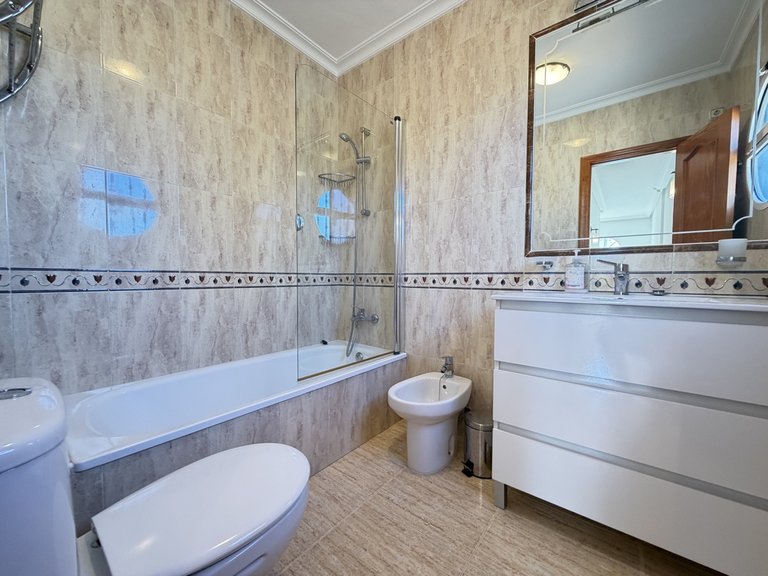 Villa for Sale in Villamartin, Alicante 23