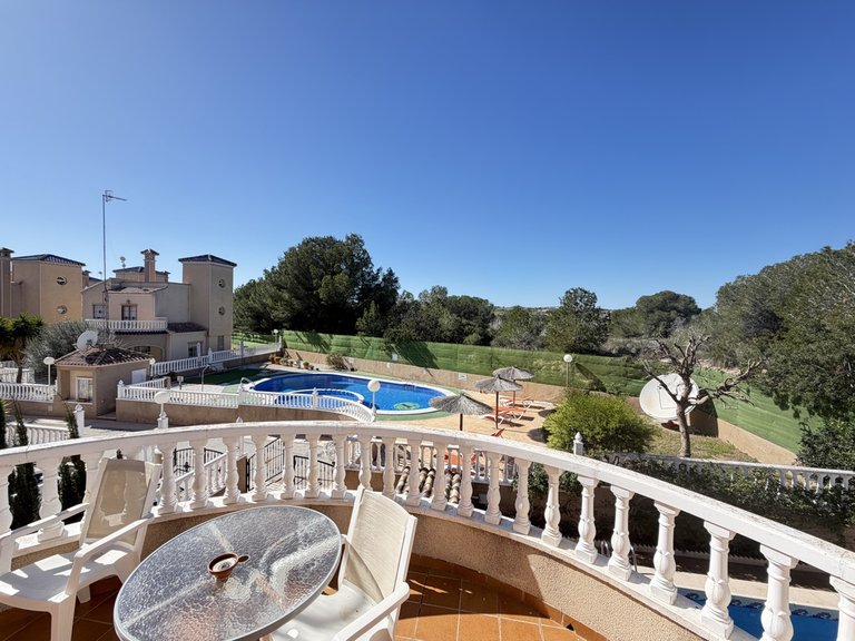 Villa for Sale in Villamartin, Alicante 28