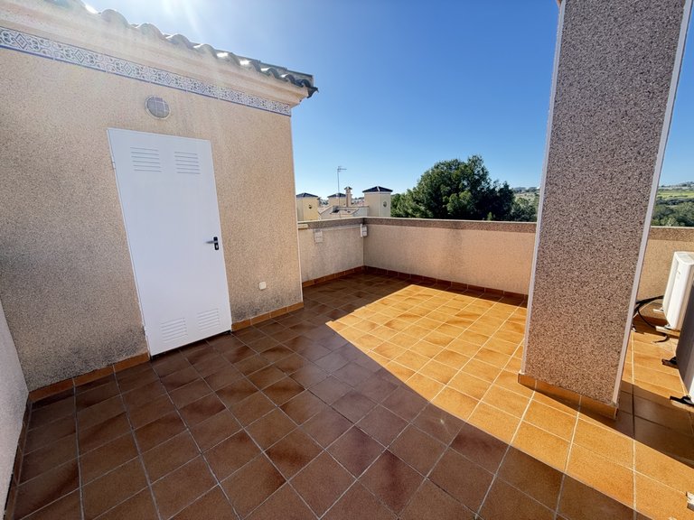Villa for Sale in Villamartin, Alicante 29