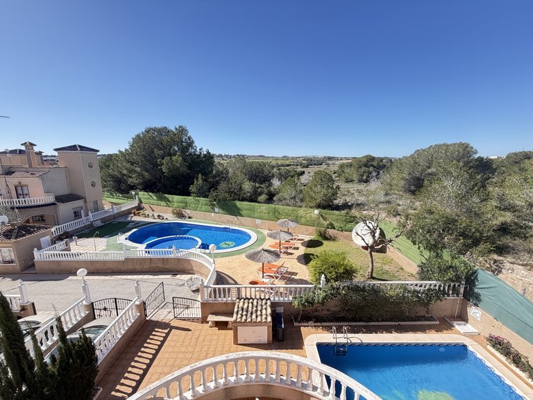 Villa for Sale in Villamartin, Alicante 31