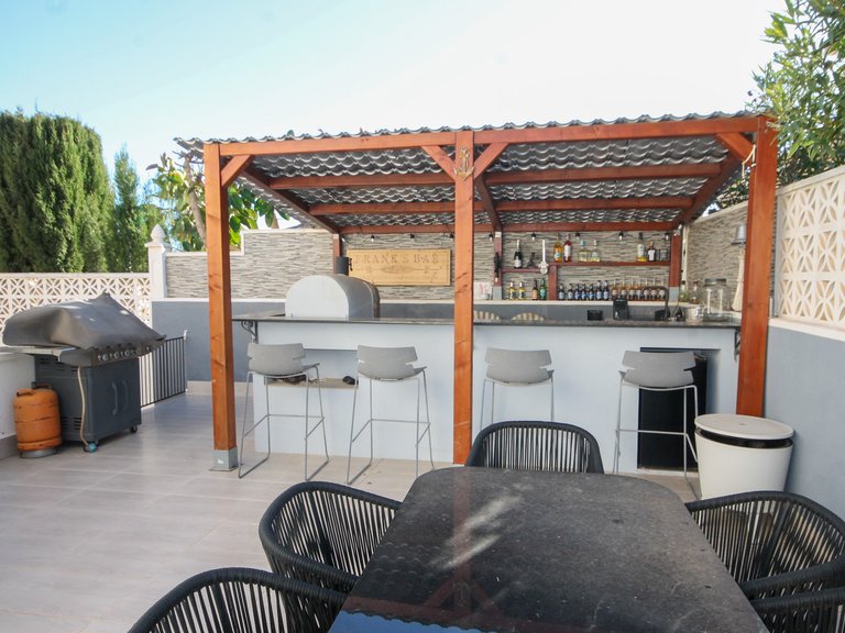 Villa for Sale in San Miguel De Salinas, Alicante 24