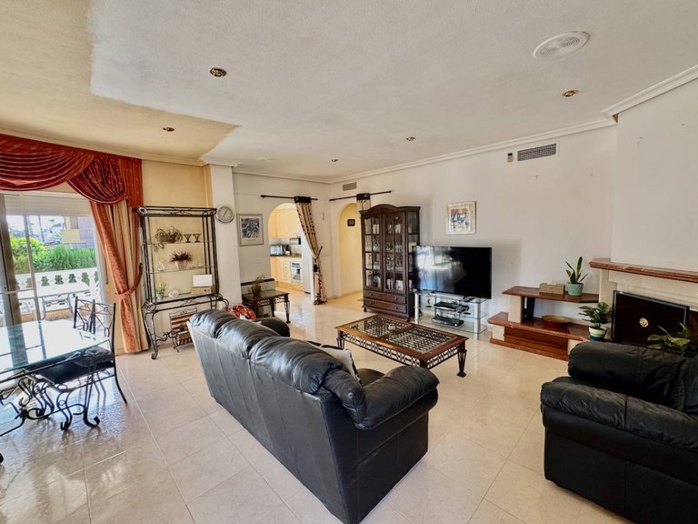 Villa for Sale in Benferri, Alicante 6