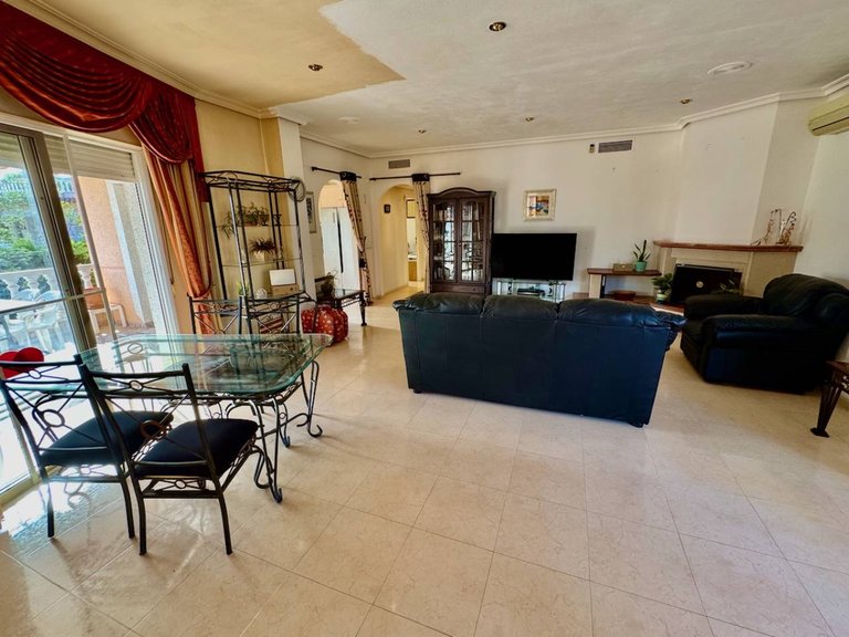 Villa for Sale in Benferri, Alicante 7