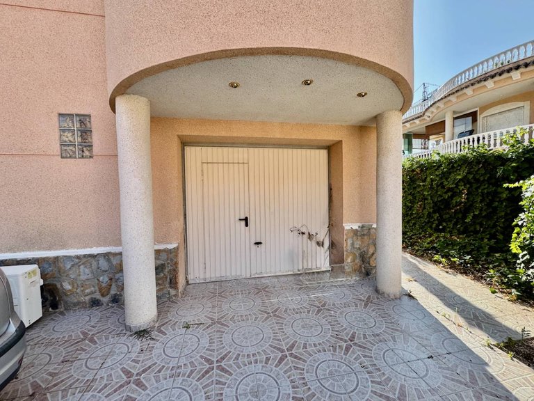 Villa for Sale in Benferri, Alicante 27