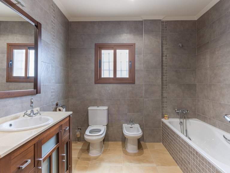 Villa for Sale in Los Montesinos, Alicante 24