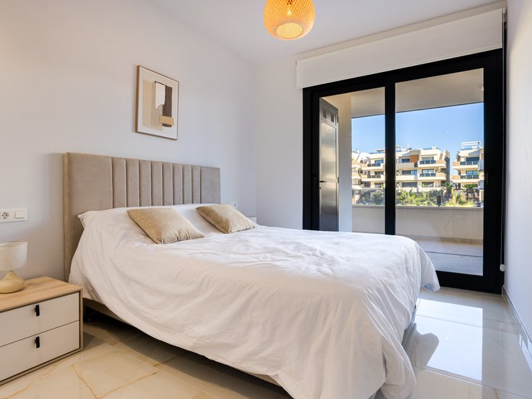 Apartment for Sale in Los Altos, Alicante 18