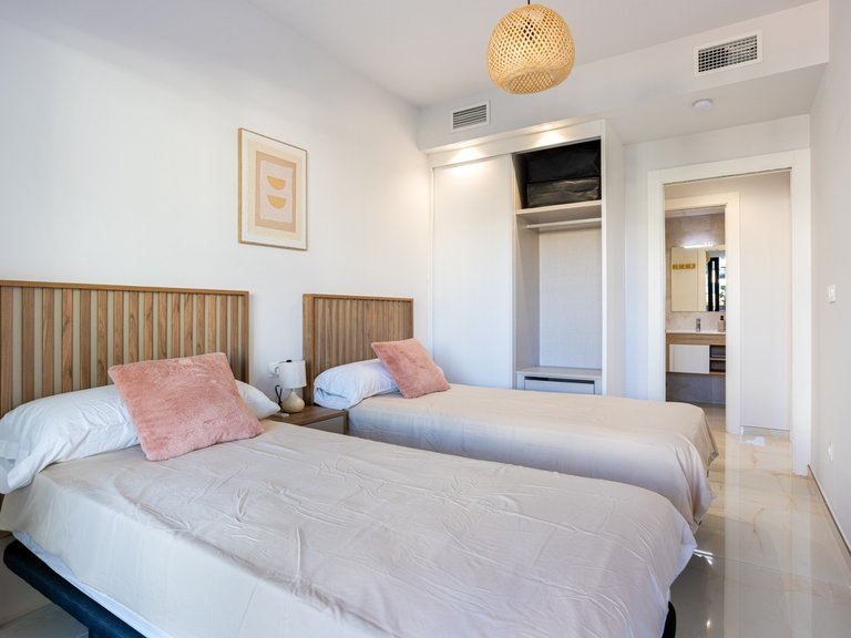 Apartment for Sale in Los Altos, Alicante 21