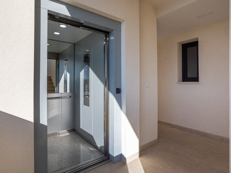 Apartment for Sale in Los Altos, Alicante 30