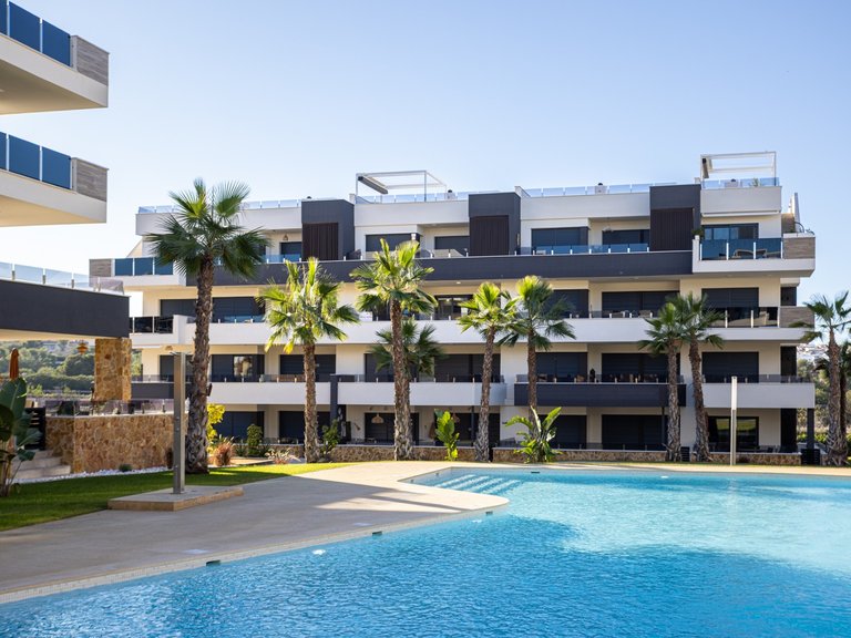 Apartment for Sale in Los Altos, Alicante 36