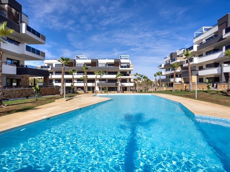 Apartment for Sale in Los Altos, Alicante 40