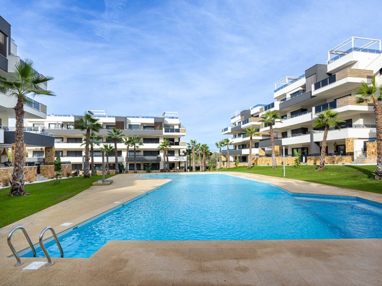 Apartment for Sale in Los Altos, Alicante 43