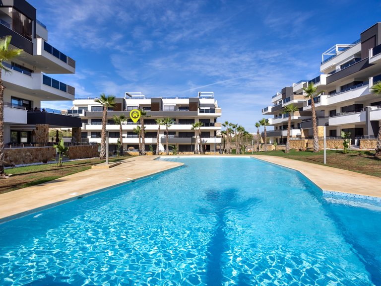 Apartment for Sale in Los Altos, Alicante 48