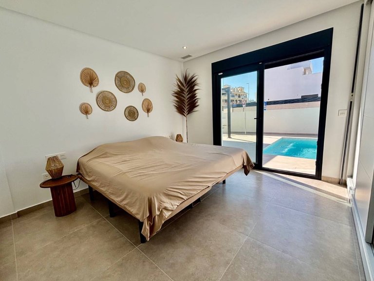 Villa for Sale in Rafal, Alicante 11