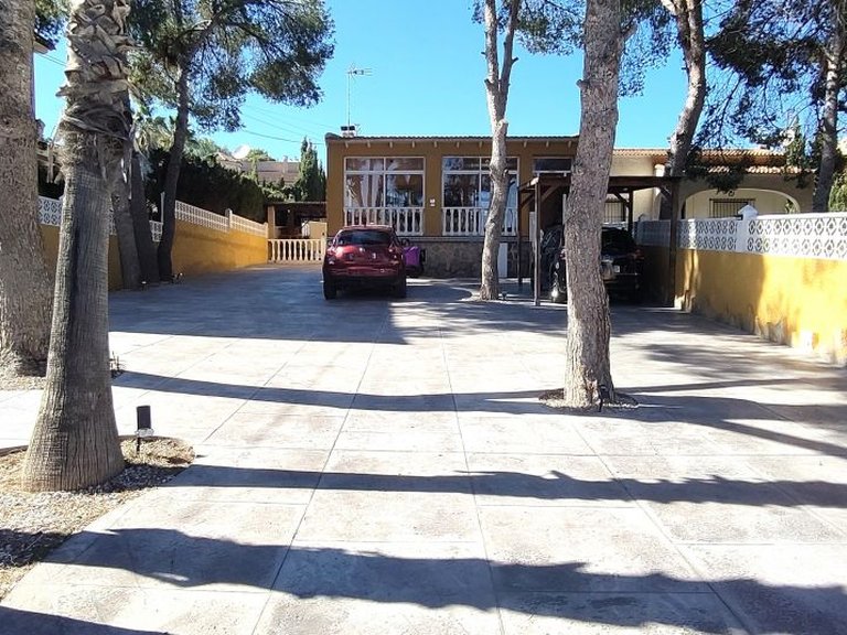 Villa for Sale in Los Balcones, Alicante 2