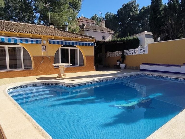 Villa for Sale in Los Balcones, Alicante 24