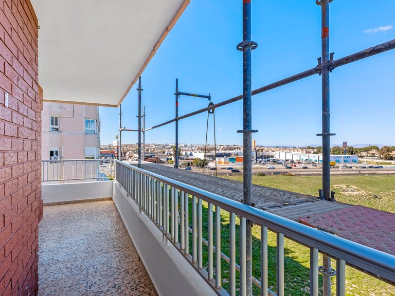 Apartment for Sale in Punta Prima, Alicante 21
