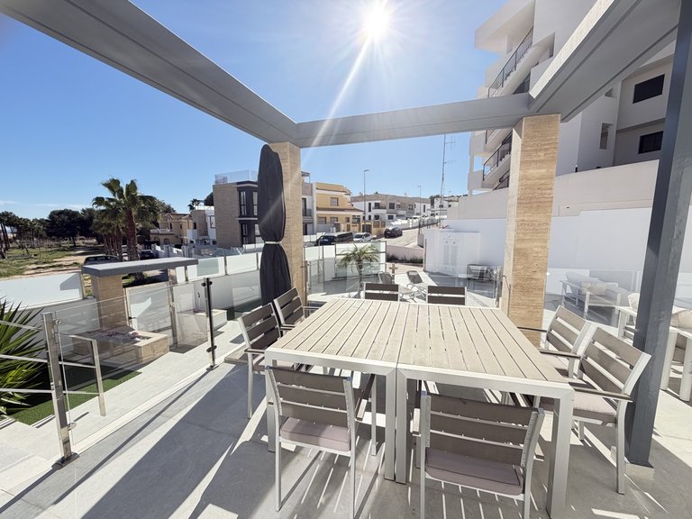 Villa for Sale in Villamartin, Alicante 5