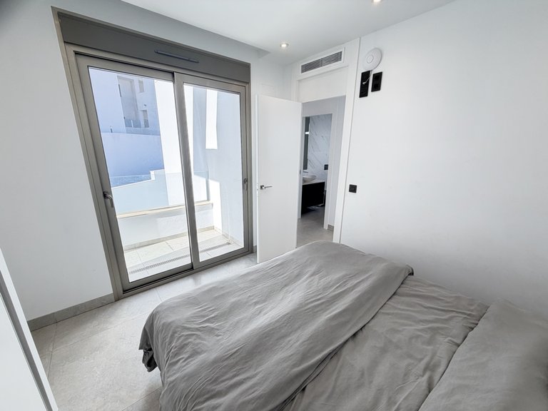 Villa for Sale in Villamartin, Alicante 21