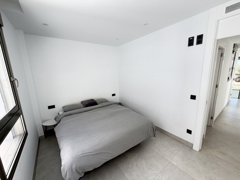 Villa for Sale in Villamartin, Alicante 24