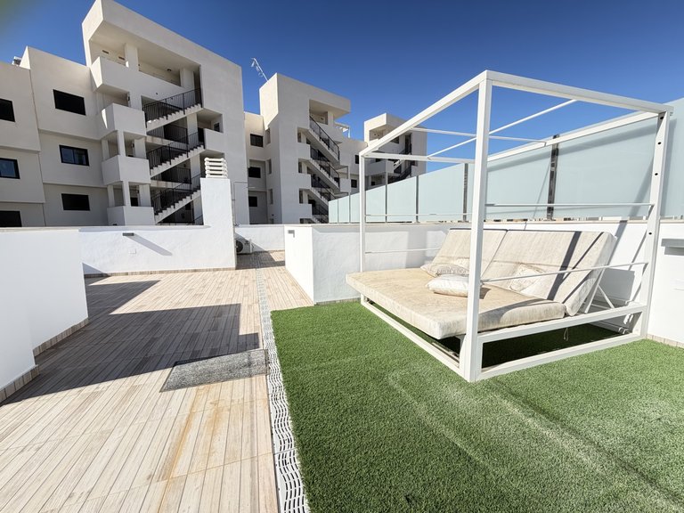 Villa for Sale in Villamartin, Alicante 29
