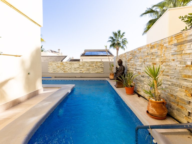 Villa for Sale in Las Ramblas, Alicante 35