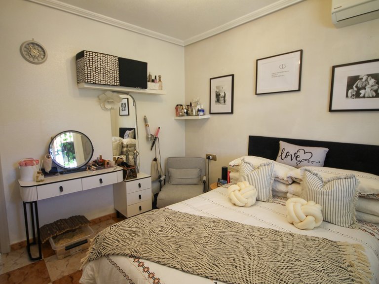 Apartment for Sale in Villamartin, Alicante 13